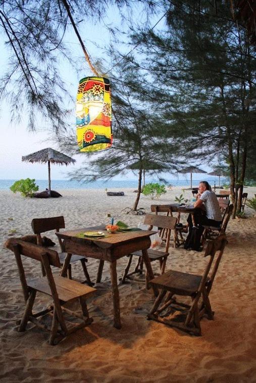Hapla Beach Cottage Koh Kho Khao Island Exterior photo